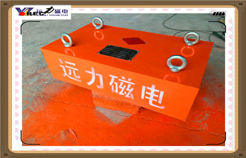 懸掛式永磁除鐵器，四川懸掛式永磁除鐵器生產(chǎn)_內(nèi)部磁塊安裝方法_四川懸掛式永磁除鐵器生產(chǎn)型號價格  