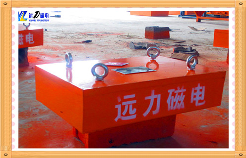 永磁自卸式除鐵器，貴州永磁自卸式除鐵器_內(nèi)部磁塊安裝方法_貴州永磁自卸式除鐵器定制供應(yīng)型號(hào)價(jià)格